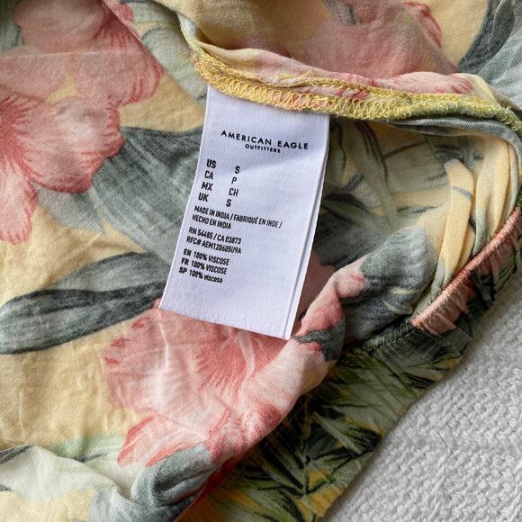 American Eagle Hawaiian Yellow Floral Print Tie-Front Short Sleeve Top‎ - Picture 8 of 8